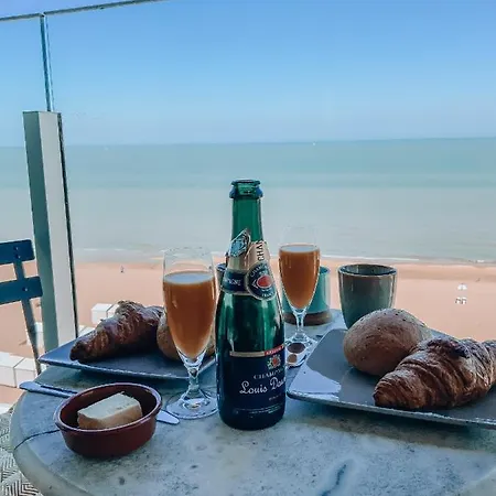 Genieten De Vlaamse Kust Met Prachtig Zeezicht
